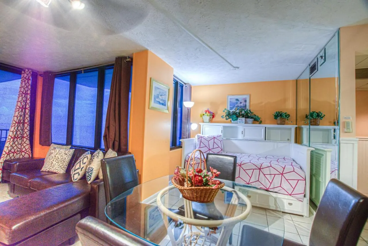 Villa Sunbird East 1107 - Beautiful Gulf Front, 1Bd 1 Ba, And Great Location à Panama City Beach Hébergement de vacances